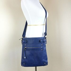 ✨SALE✨ Blue Crossbody Bag Purse!